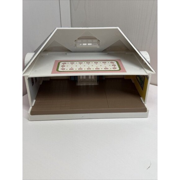 My Pretty Dollhouse Pink Palace Set Vintage 1994 Lewis Galoob w/extra figures - Picture 9 of 11